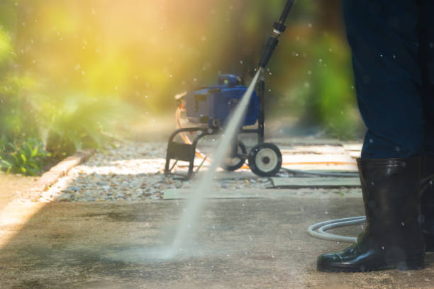 Best Driveway Pressure Washing  in Manitou Springs, CO